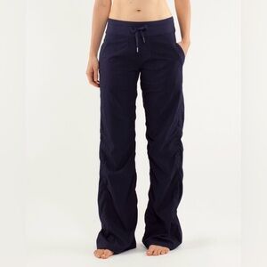 Lululemon Athletica Women’s Navy Blue Dance Studio Pants Joggers Size 8 EUC